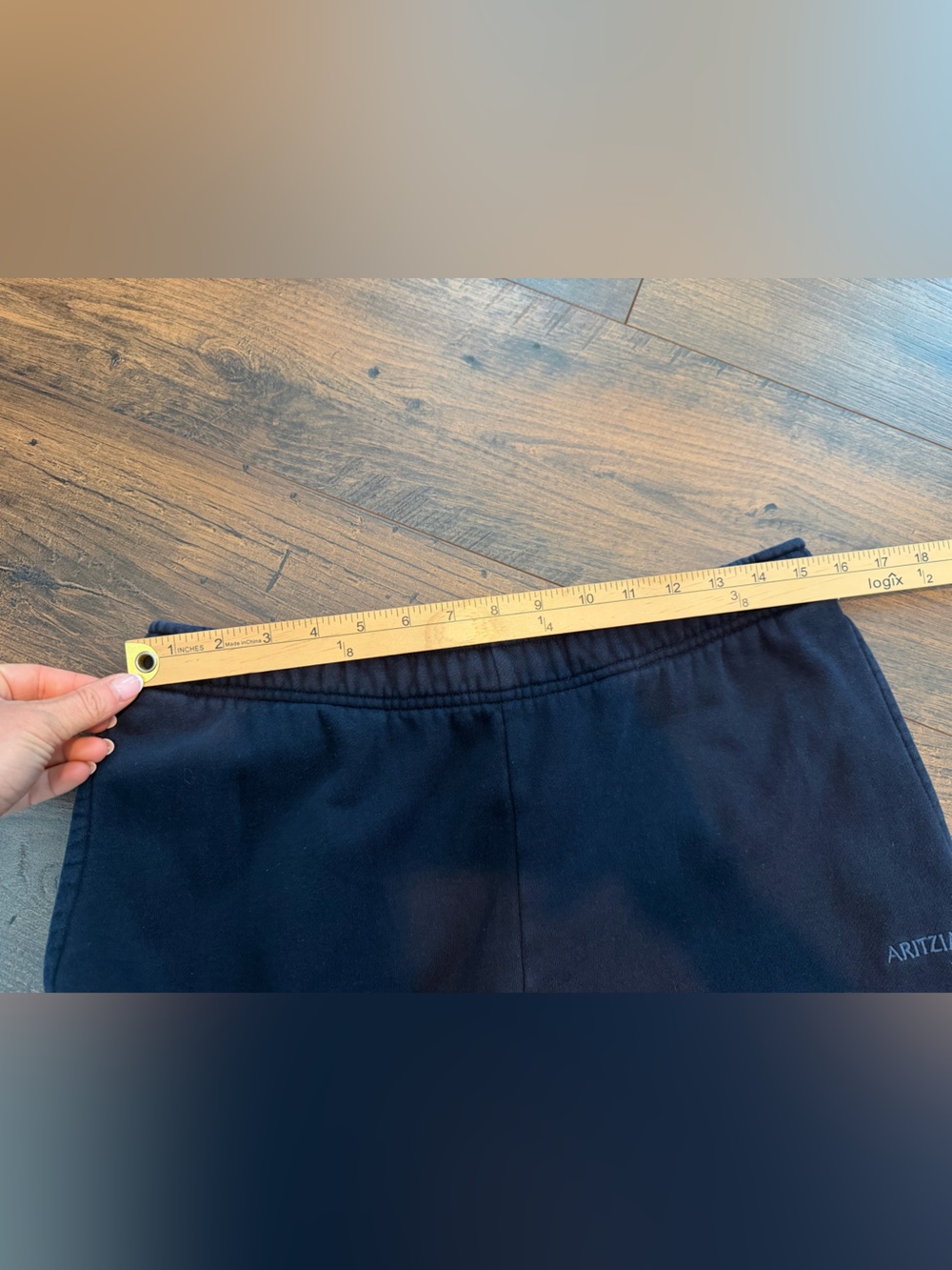 Aritzia Women’s Cozy Sweatfleece Mega Cargo Sweatpant Admiral Blue Size Large - Picture 8 of 10